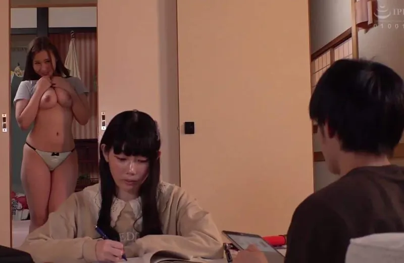 đến nhà người yêu học nhóm nhưng chị gái cô ấy lại gạ tình